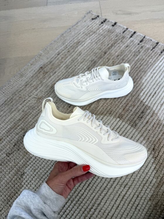 Christine Andrew apl sneakers